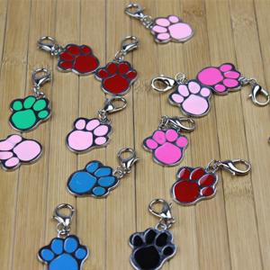 les empreintes de l'acier inoxydable plaque d'étiquettes