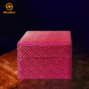 Boîte à bracelet couleur rouge pour femme