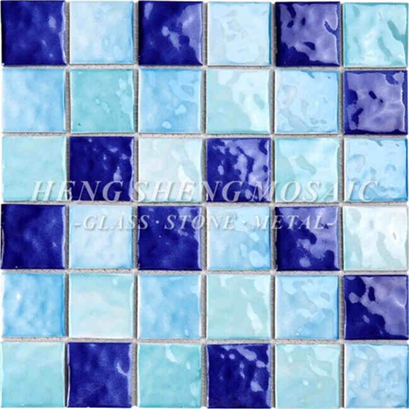 Wavy 3D Non-Slip Candy Couleur Bleu et Blanc Céramique Swmming Piscine Carrelage Mosaïque en Verre Salle de Bains Spa en Porcelaine Mosaïque Décoration Murs