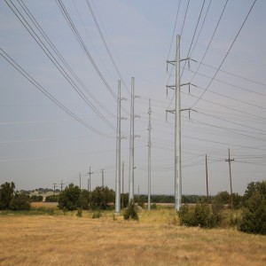 Tour de ligne de transmission d'énergie électrique