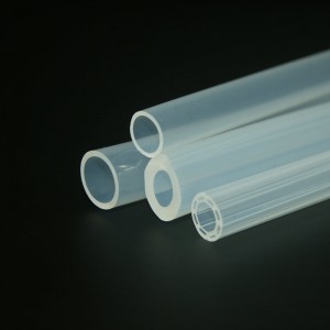 Tube à air sur mesure en caoutchouc de silicone à paroi mince pour machines