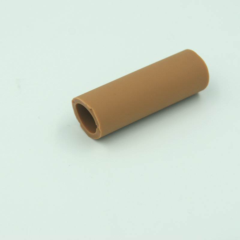 Tubes en caoutchouc de silicone creux extrudés avec une épaisseur de 2mm à 3mm pour le greffage