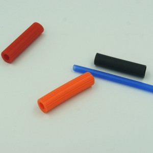 Tuyau en caoutchouc souple de tubes en caoutchouc de silicone de moule fait sur commande pour le climatiseur