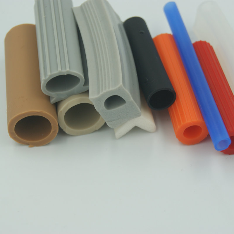 Tubes de silicone de tuyau d'aspiration en caoutchouc coloré extrudé en silicone pour climatiseur