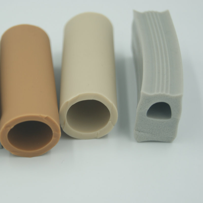 Chine fabricant de silicone en caoutchouc thermorétractable Enrouler les tubes