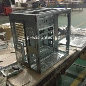 Pièce métallique en poudre usinée