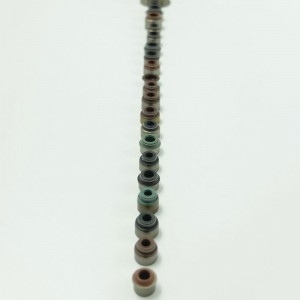 Joint d'huile de tige de soupape OEM de différentes tailles pour moteurs d'automobile et de moto