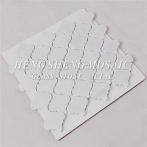 Carreaux de mosaïque en forme de lanterne en forme de lanterne hexagonale pour jet d'eau en pierre naturelle blanche HSC43 Carrara pour le dosseret de cuisine