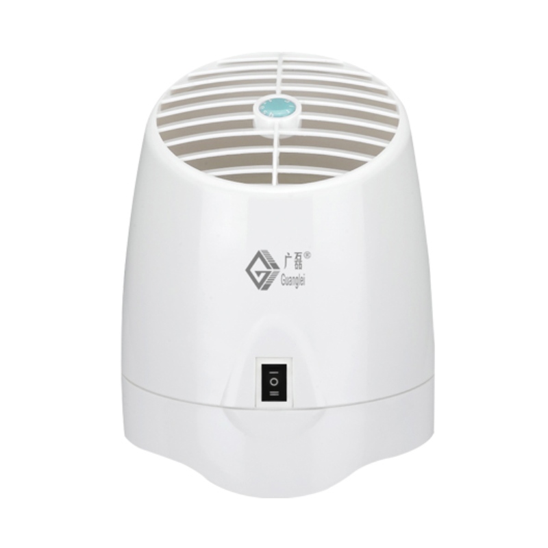 Purificateur d'air à l'ozone et aux anions multifonctionnel avec diffuseur d'huile aromatique