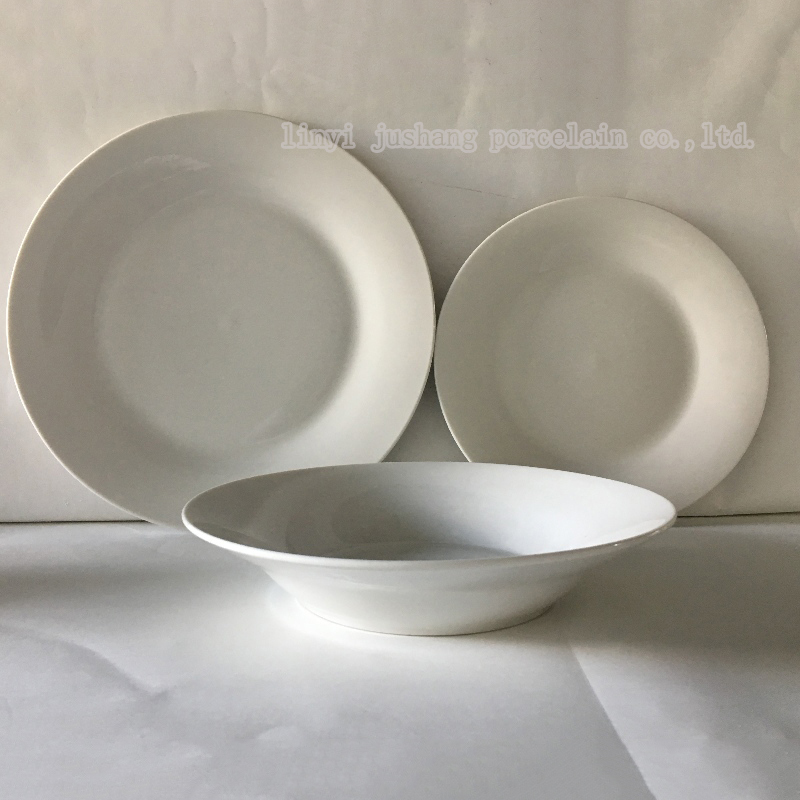 Service de table en porcelaine de 18 pièces