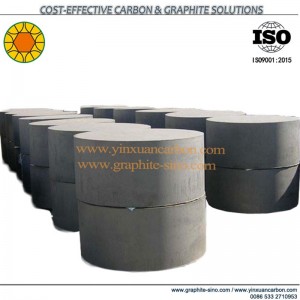 Matériau en graphite vibré