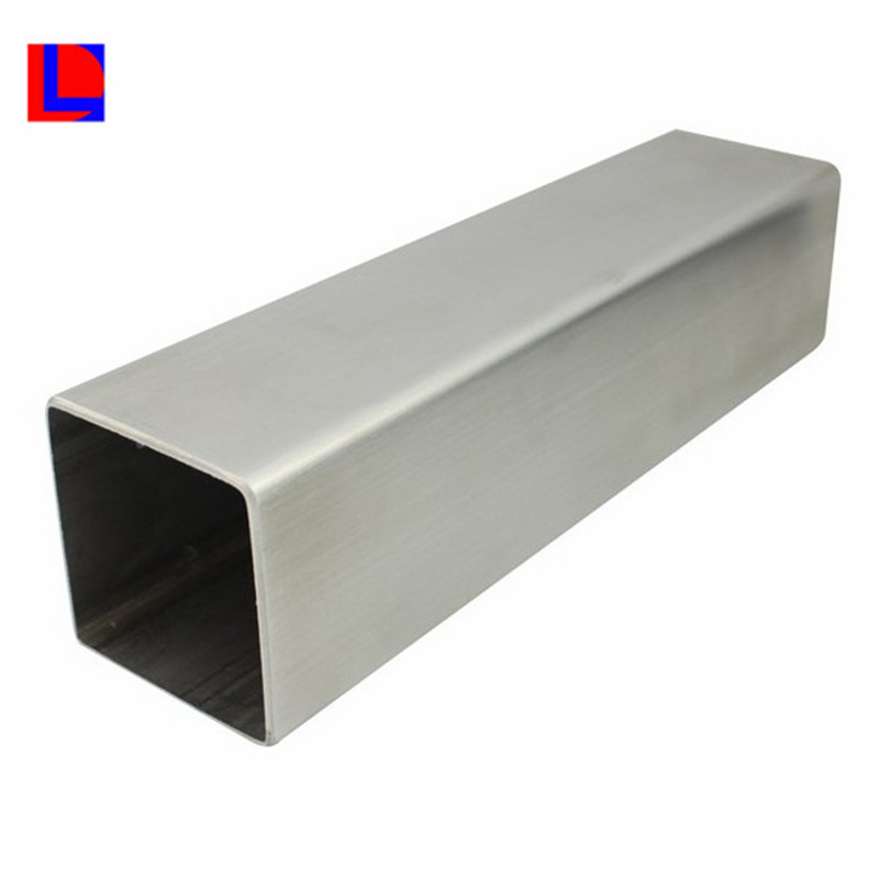 Tube en aluminium de forme carrée bien fait