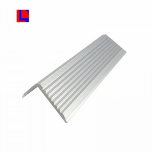 Nez de marche en aluminium flexible antidérapant décoratif