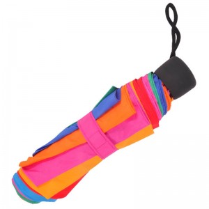 Parapluie 3 plis avec un manche en plastique