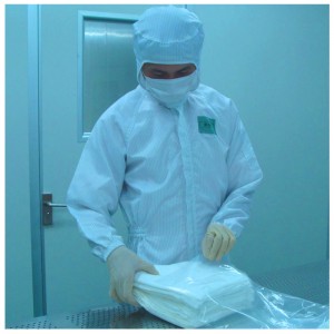 L'entreprise de vêtement TOWER fournit un service de personnalisation antistatique des vêtements