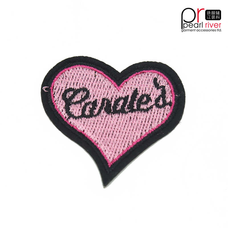 Patch de paillettes en forme de coeur