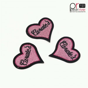Patch de paillettes en forme de coeur