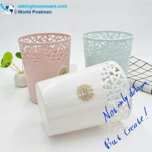 Poubelle ronde en plastique creuse