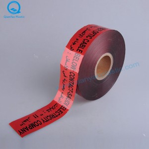 Arabie saoudite DANGER / ATTENTION Ruban de signalisation de câble de télécommunication souterrain; Câble de fibre optique sous le ruban d'avertissement Undergournd