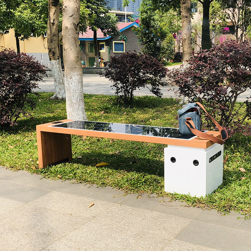 Chargeur sans fil à énergie solaire de banc Smart Park