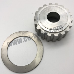 Pièces de rechange après vente de pièces d'auto de poulie en acier inoxydable traitées thermiquement adaptées aux besoins du client de commande numérique par ordinateur