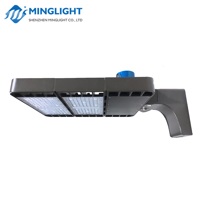 Boite à chaussures LED / lumière de parking PL01 240W