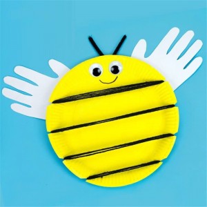 La vaisselle en papier de petit prix a adapté des points de taille et des ensembles de vaisselle de fête de couleur unie