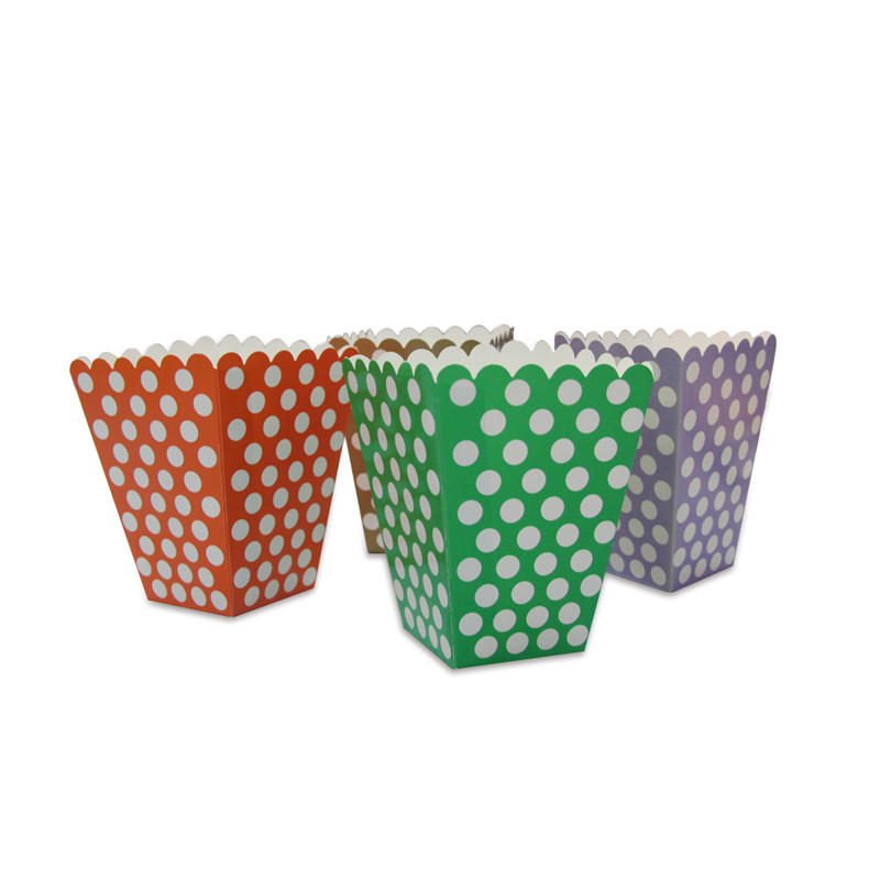 La vaisselle en papier de petit prix a adapté des points de taille et des ensembles de vaisselle de fête de couleur unie