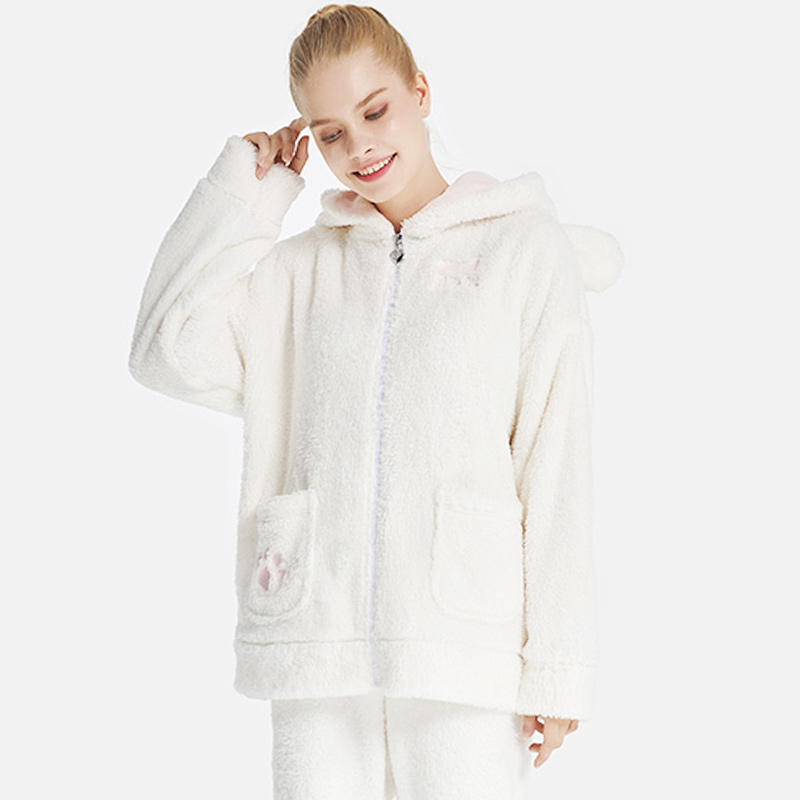 Ensemble de pyjama à capuchon brodé en molleton pour femmes