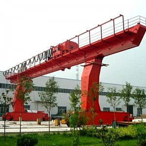 Grue à portique à poutre simple avec bras de levage en forme de L