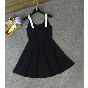 Ladies Summer Knit sans manches LOGO Lettre A ligne robe pull