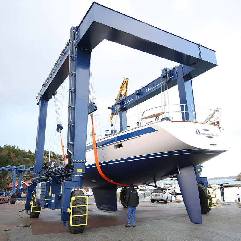 Grue de manutention de bateaux et de yachts