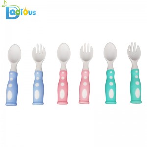 Cuillère de bébé de cuillères de bébé de cuillères de cuillère de bébé de catégorie faite sur commande de conception sans BPA et fourchette de formation pour l'enfant