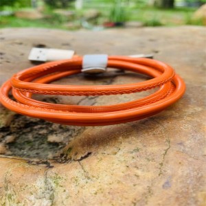 Câble de données à mémoire flash holographique