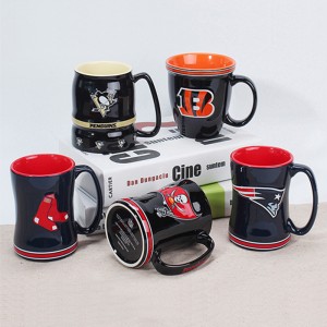 Tasse de café en céramique blanche