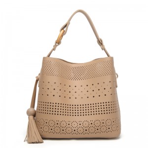 En gros creux sur la couche simple sac à provisions en cuir d'unité centrale avec des glands