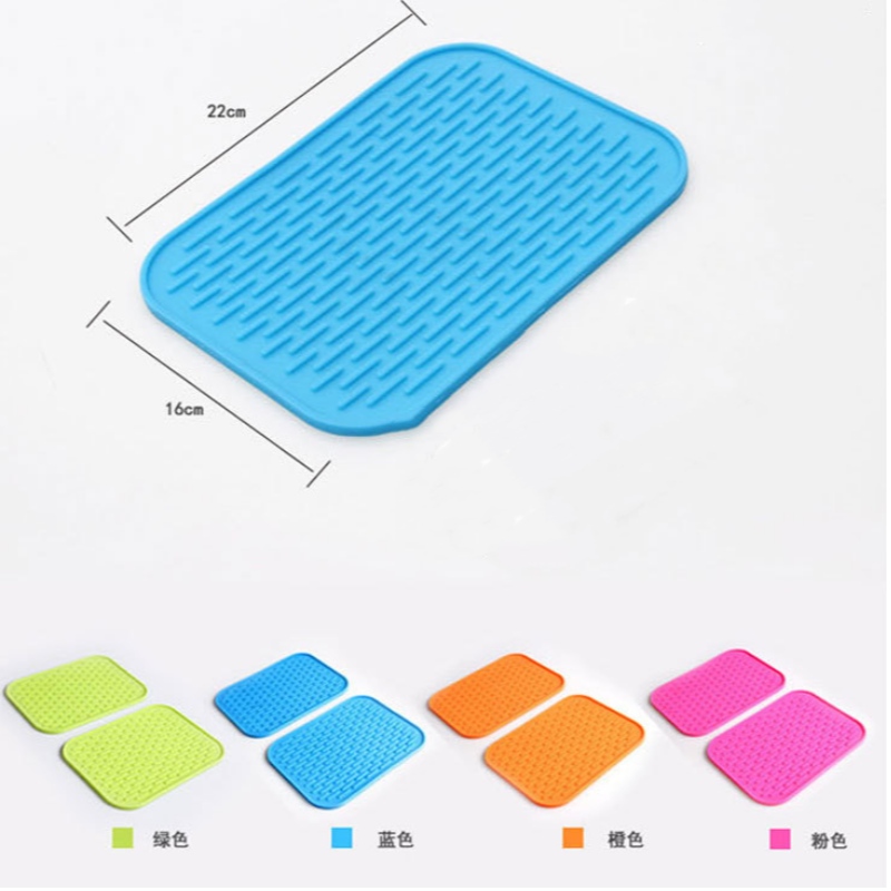 Tapis antidérapant drainant l'eau en silicone