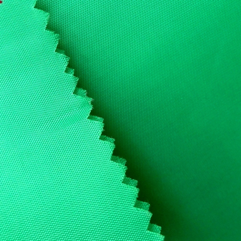 Tissu 210T de taffetas de revêtement de PVC de tissu de manteau de polyester de polyester pour le textile d'habillement