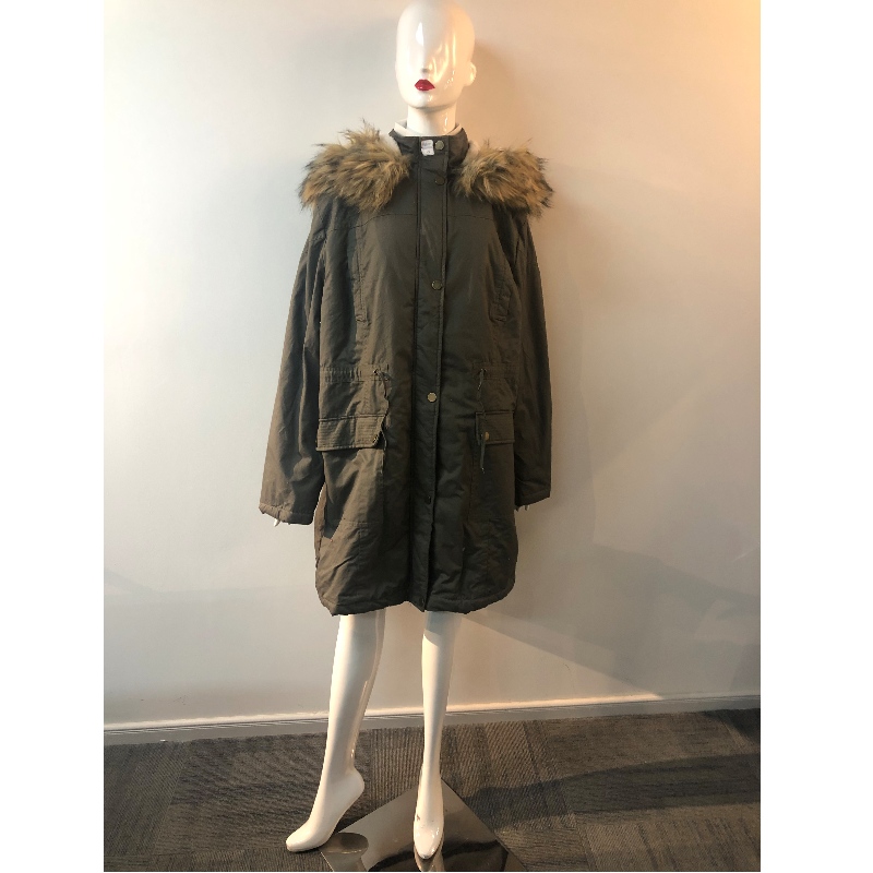 MANTEAU REMBOURRÉ GRIS FONCÉ POUR FEMMES RLWPC0071