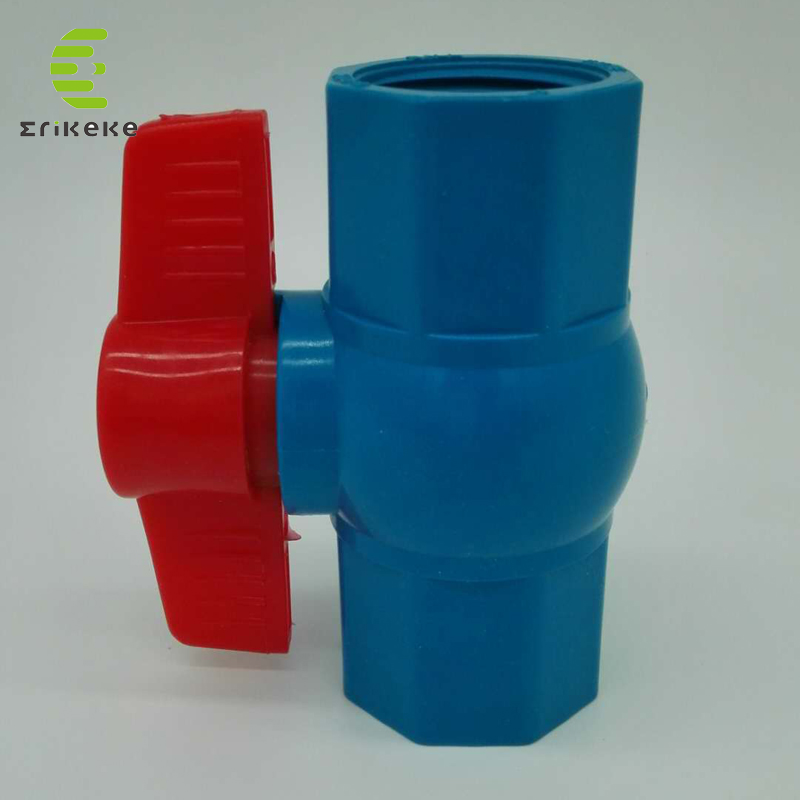Robinet à tournant sphérique octogonal à haute pression de PVC pour l'eau de boisson