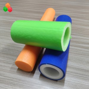La mousse de PVC EVA EPE de tube de mousse creuse superbe douce de couleur personnalisée de logo de forme faite sur commande pour l'équipement / emballage de terrain de jeu d'intérieur