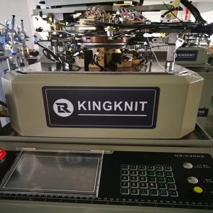 Machine à tricoter des chaussettes