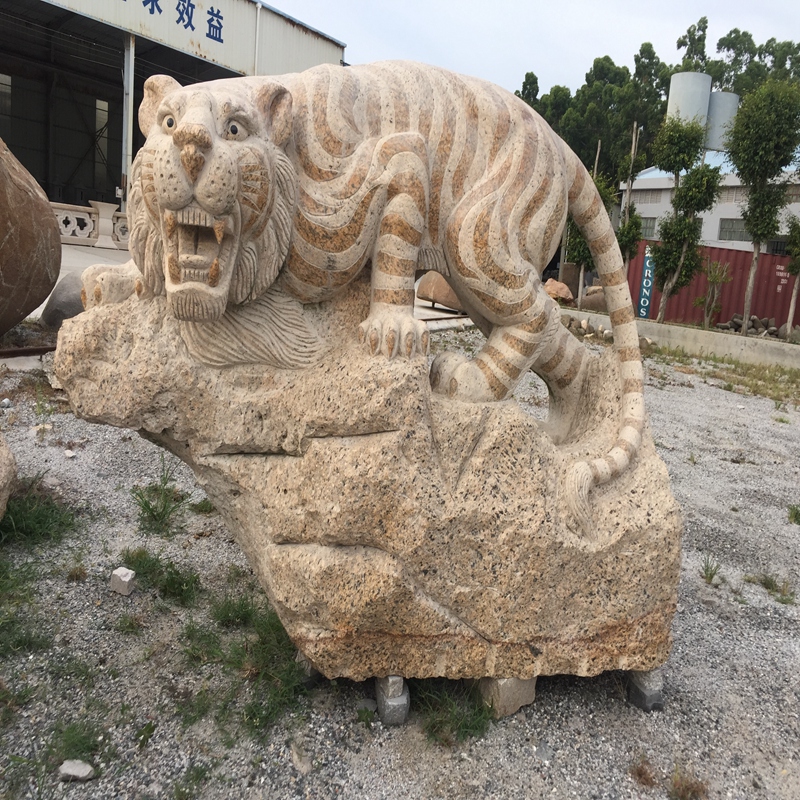 Tigre de pierre à grande échelle Sculptures et sculptures sur pierre Naturel Ouvrage pur à la main