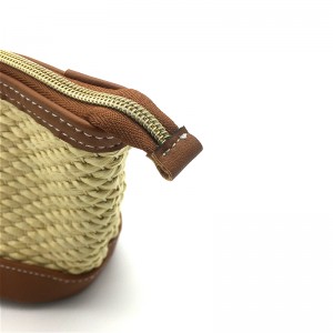 Trousse de toilette tissée