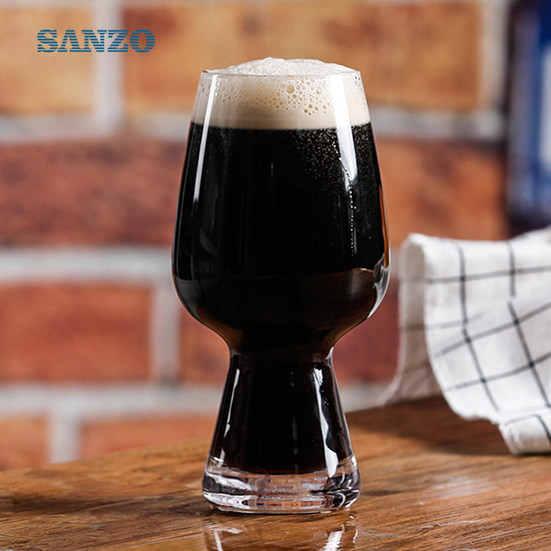 Le verre de bière de publicité de Sanzo avec la poignée a adapté la bière de logo gravée à l'eau-forte en verre au verre de bière de Pepsi