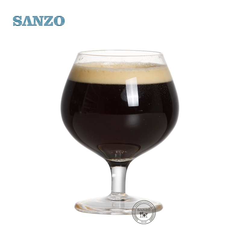 Le verre à bière Sanzo Bar a personnalisé les verres à bière Mouthblow a personnalisé le verre à bière