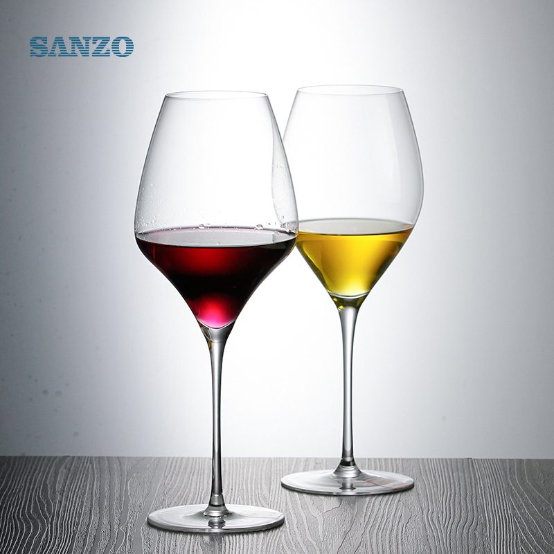 Verres à vin bleu SANZO fait main tipy