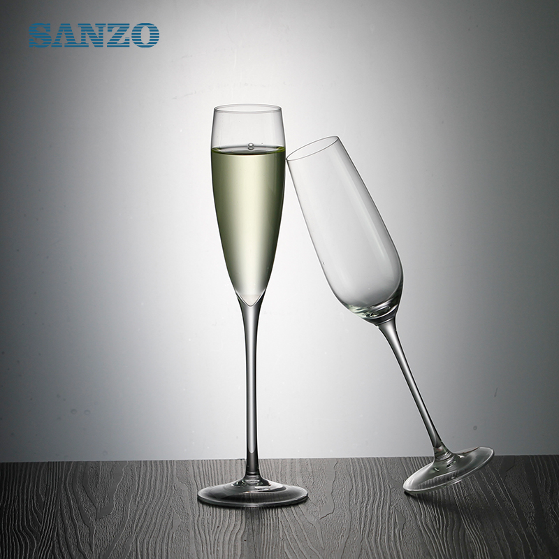 Flûte à champagne en verre soufflé SANZO personnalisé verre à Champagne en verre à Champagne sur mesure