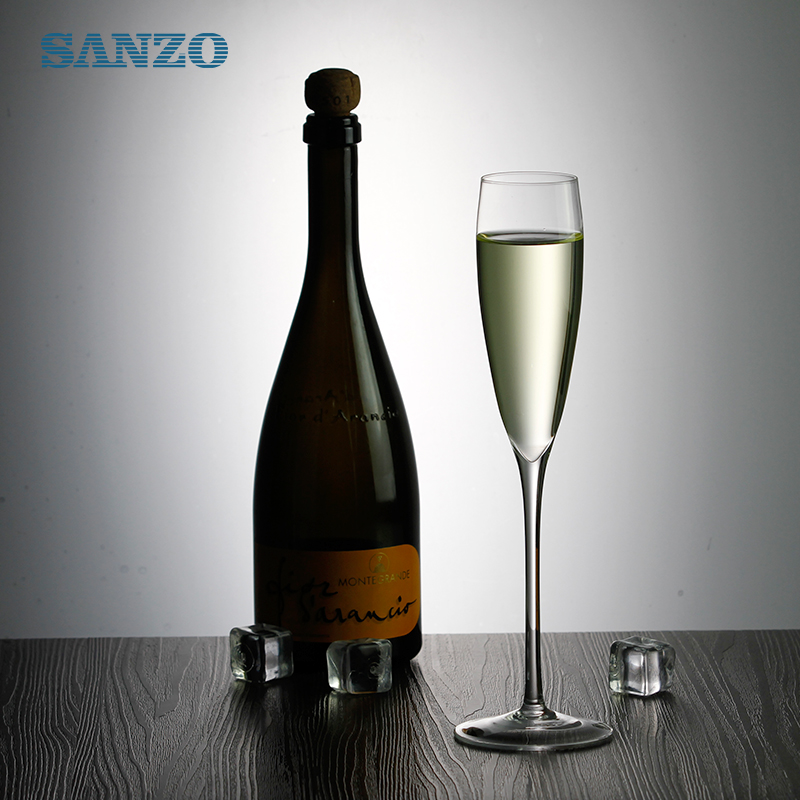Flûte à champagne en verre soufflé SANZO personnalisé verre à Champagne en verre à Champagne sur mesure