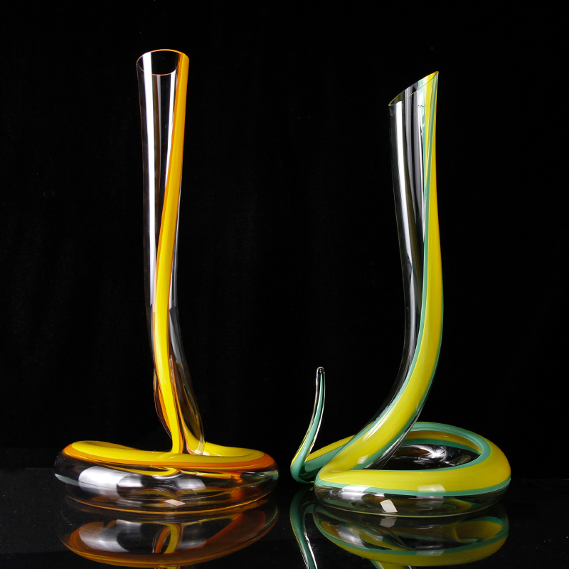 Sanzo Fabricant de verrerie fait main en gros Unique en verre verre de vin rouge Carafe / Flagon 1200ml / 40oz 900031